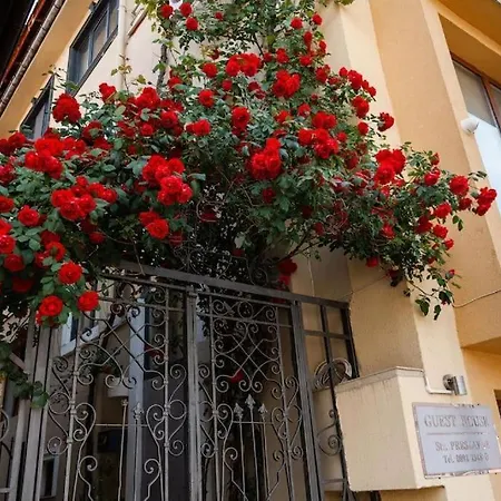 Cozy With French Windows, Mrenicov Apartment Plovdiv