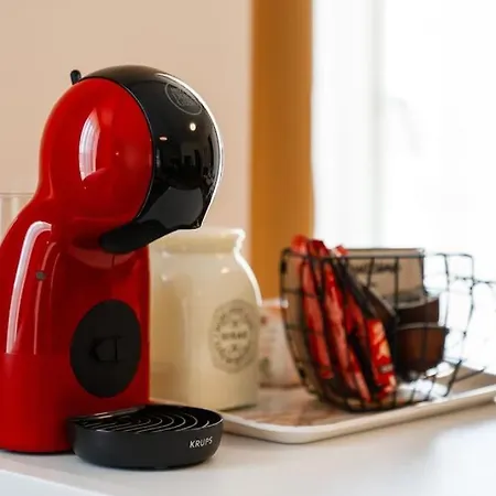 Apartment Cozy With French Windows *