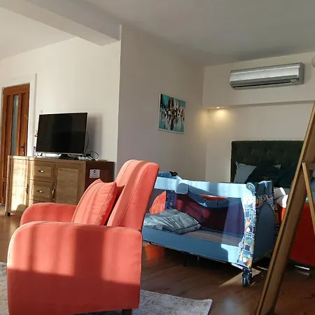 Cozy With French Windows Plovdiv