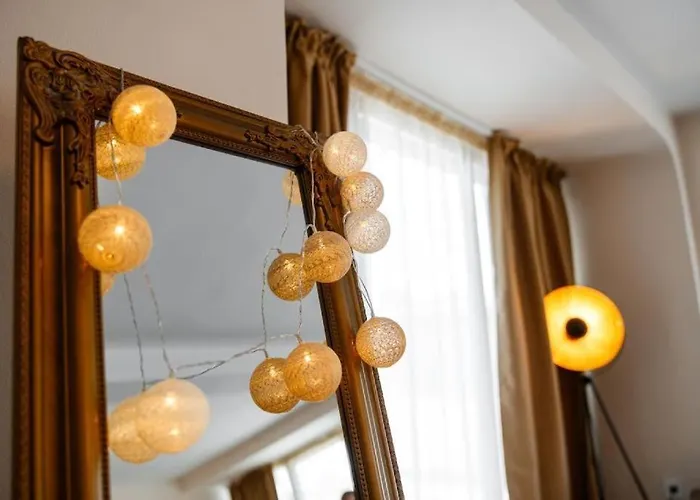 Appartement French Windows Center