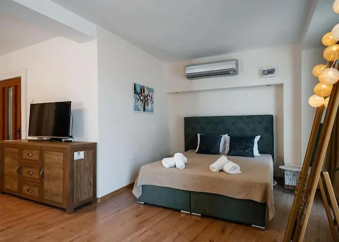 Appartement French Windows Center *