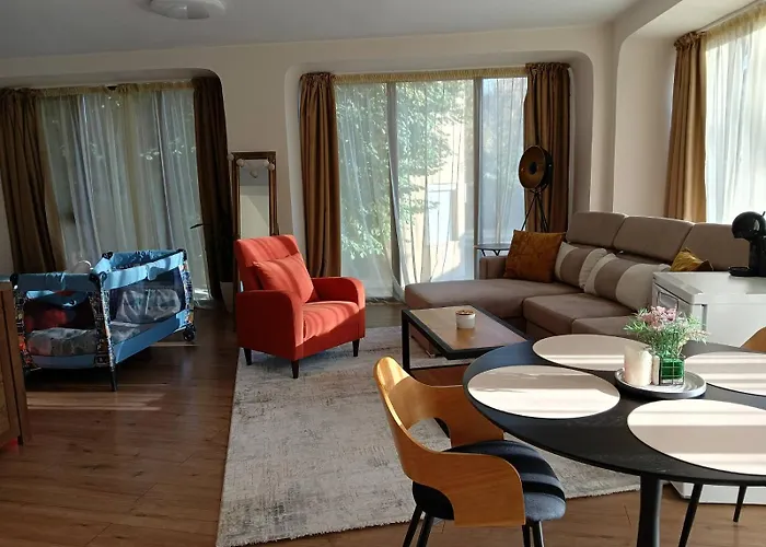 French Windows Center *